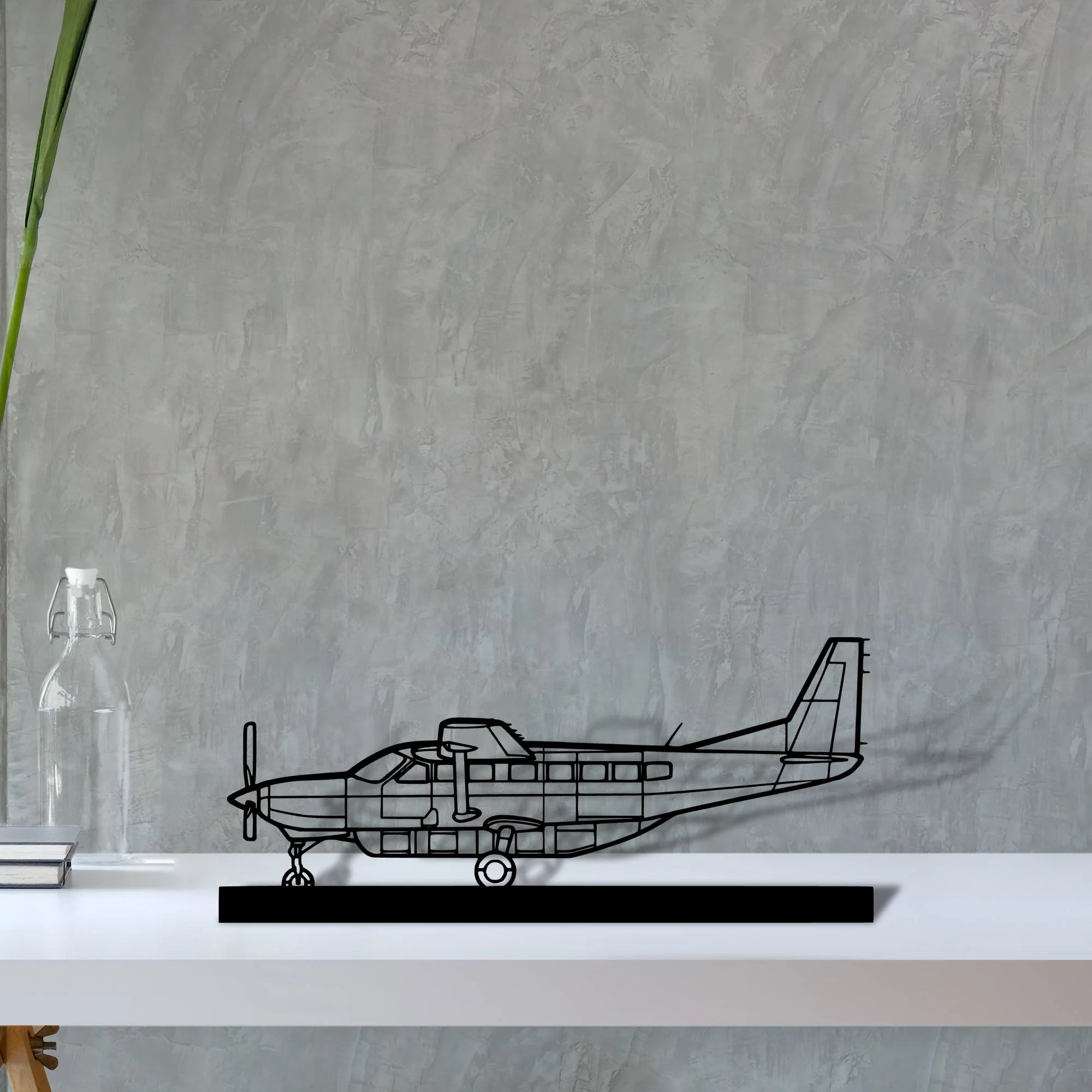 208-caravan Silhouette Metal Art Stand - Aero Silhouette
