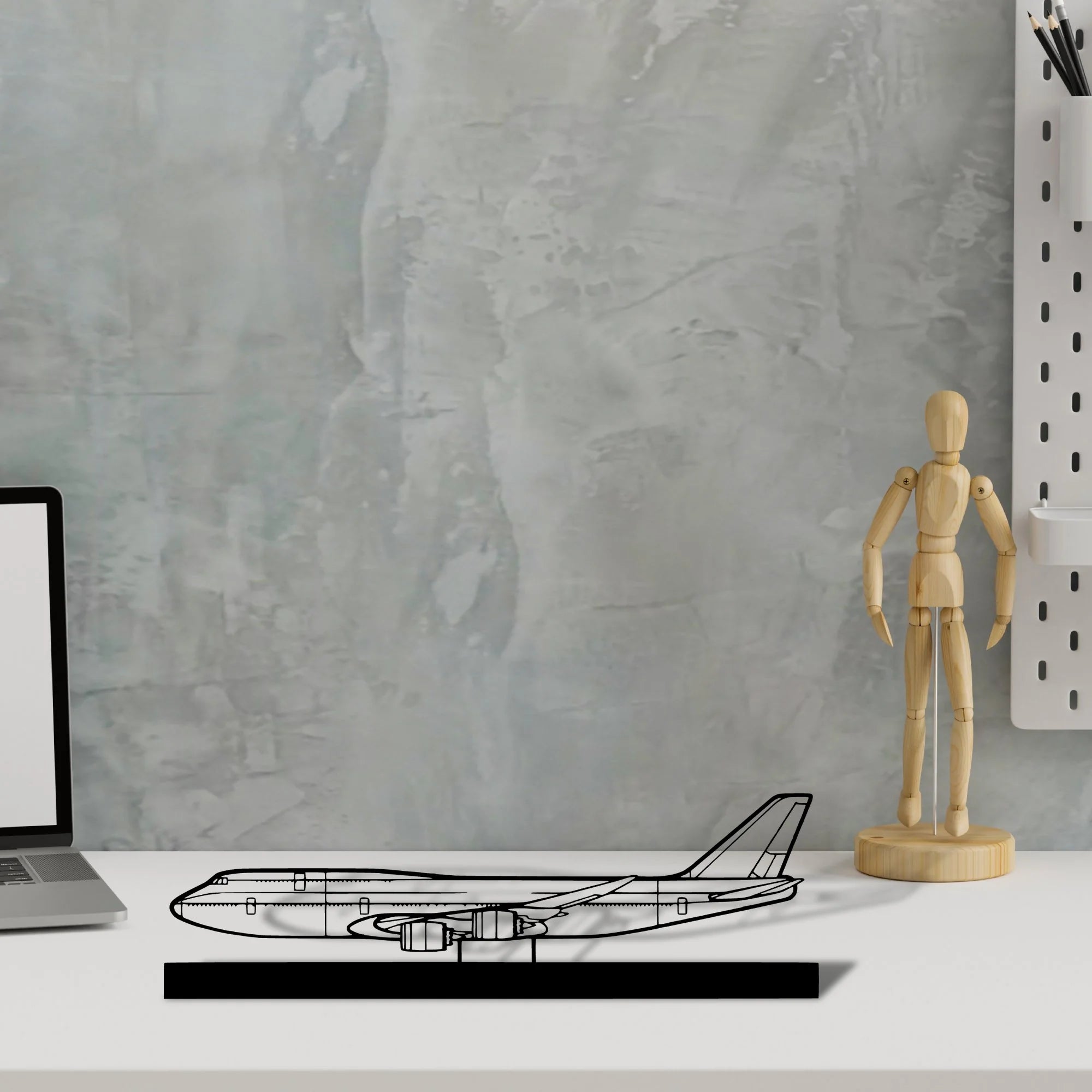747-8-2 Silhouette Metal Art Stand - Aero Silhouette