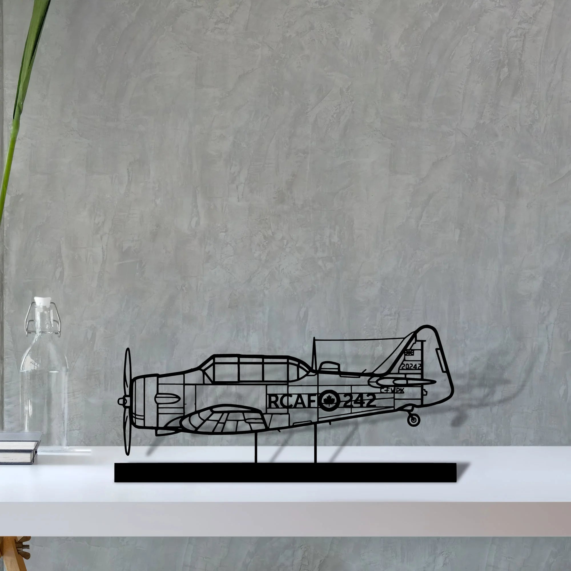harvard-2 Silhouette Metal Art Stand - Aero Silhouette