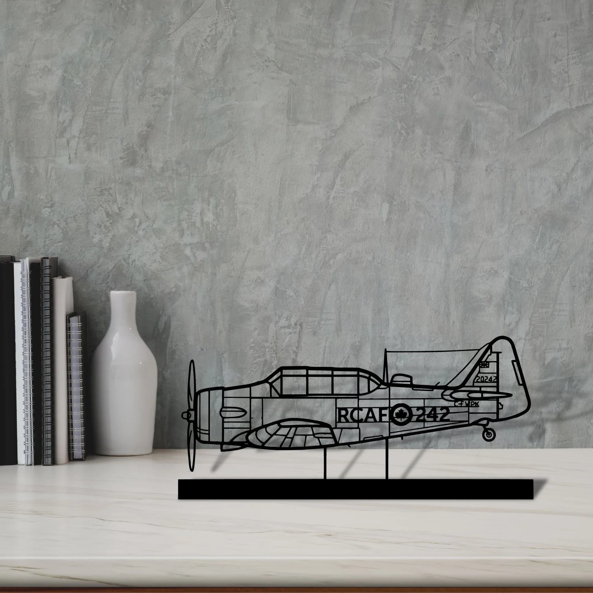 harvard Silhouette Metal Art Stand - Aero Silhouette