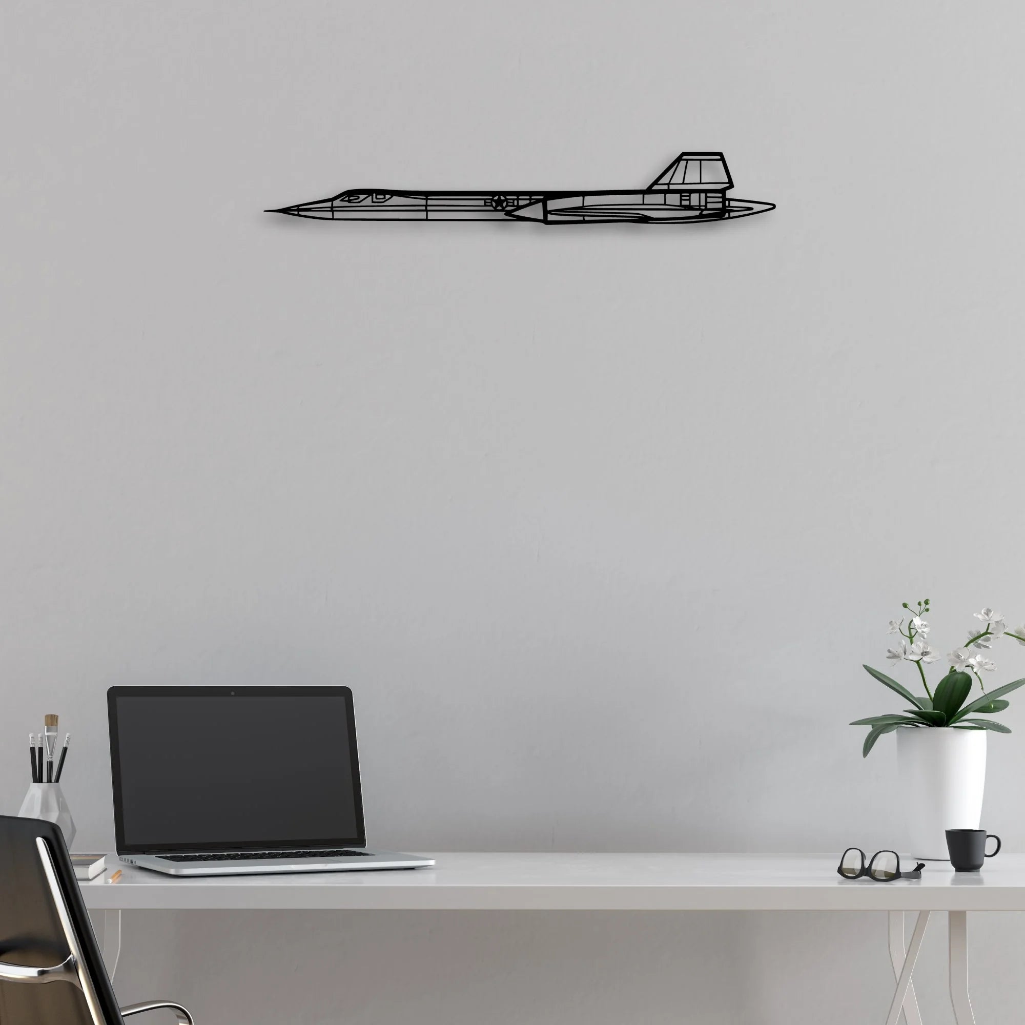 SR71 Blackbird Classic Aircraft Silhouette Metal Wall Art - Aviation Hangar Decor