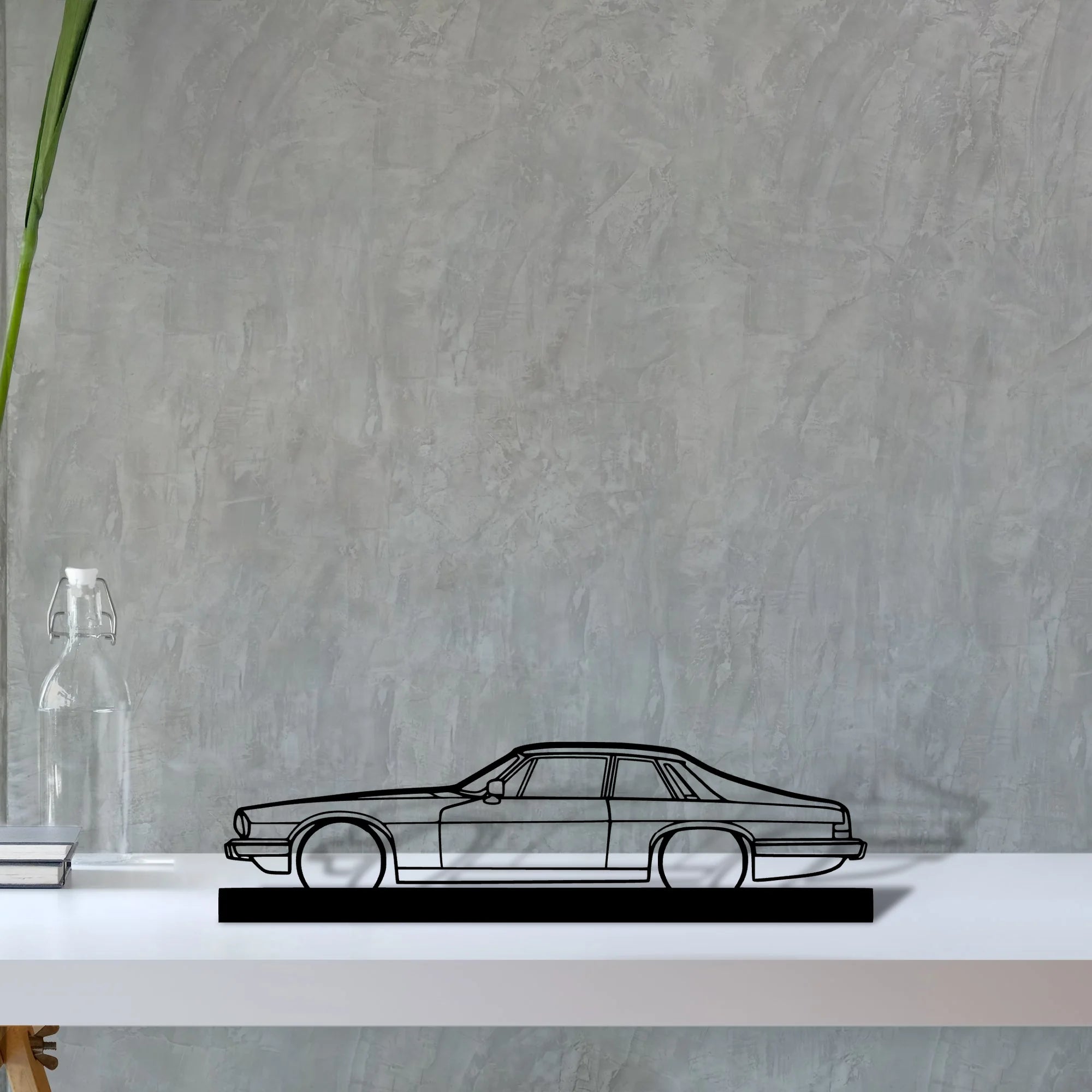 xjs Silhouette Metal Art Stand - Aero Silhouette
