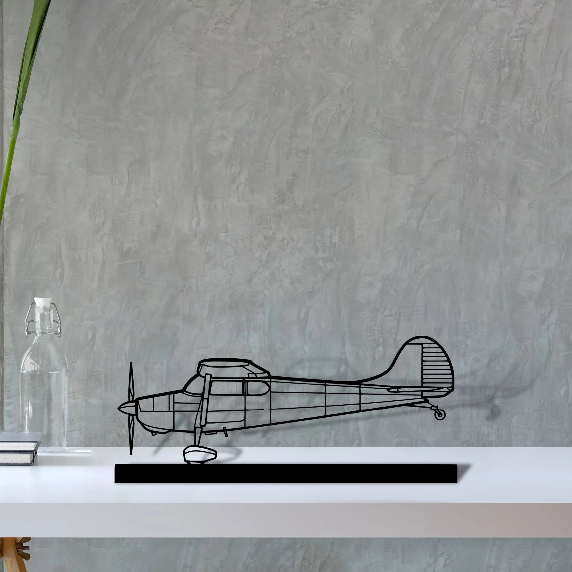 170b Silhouette Metal Art Stand - Aero Silhouette