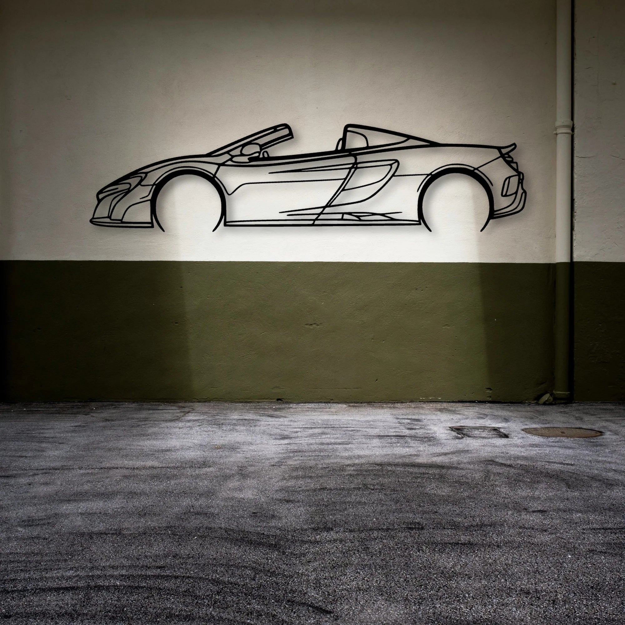 675 LT Spider Classic Silhouette Metal Wall Art - Automotive Garage Decor