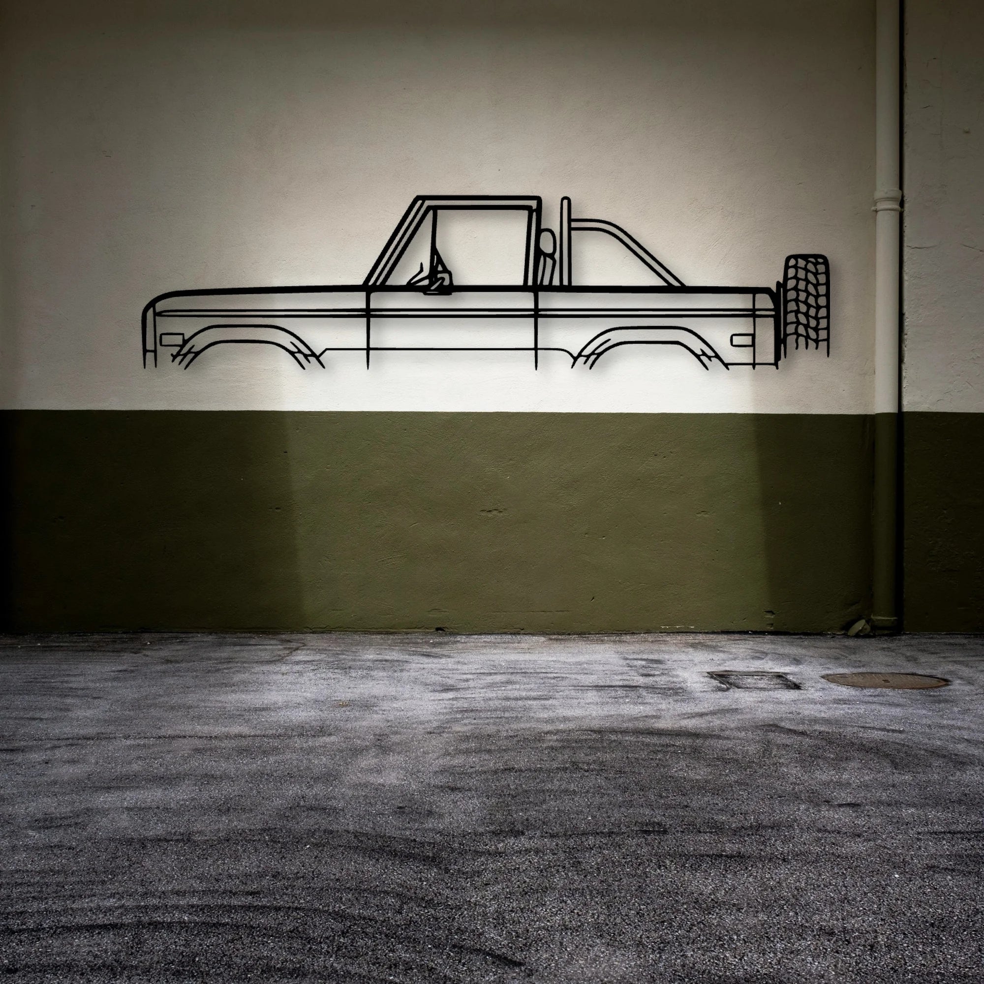 Bronco 1973 Classic Silhouette Metal Wall Art - Automotive Garage Decor