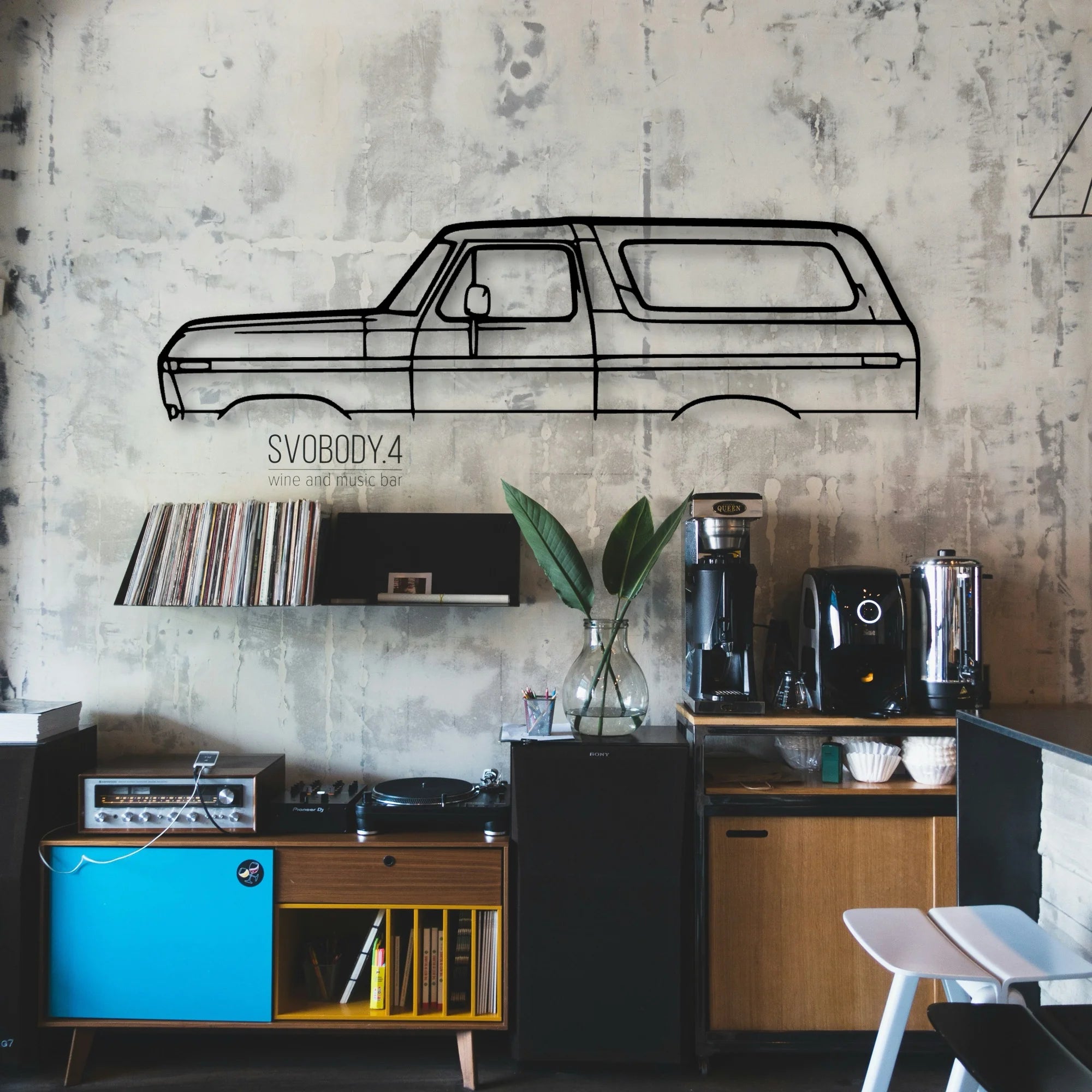 Bronco 1979 Classic Silhouette Metal Wall Art - Automotive Garage Decor