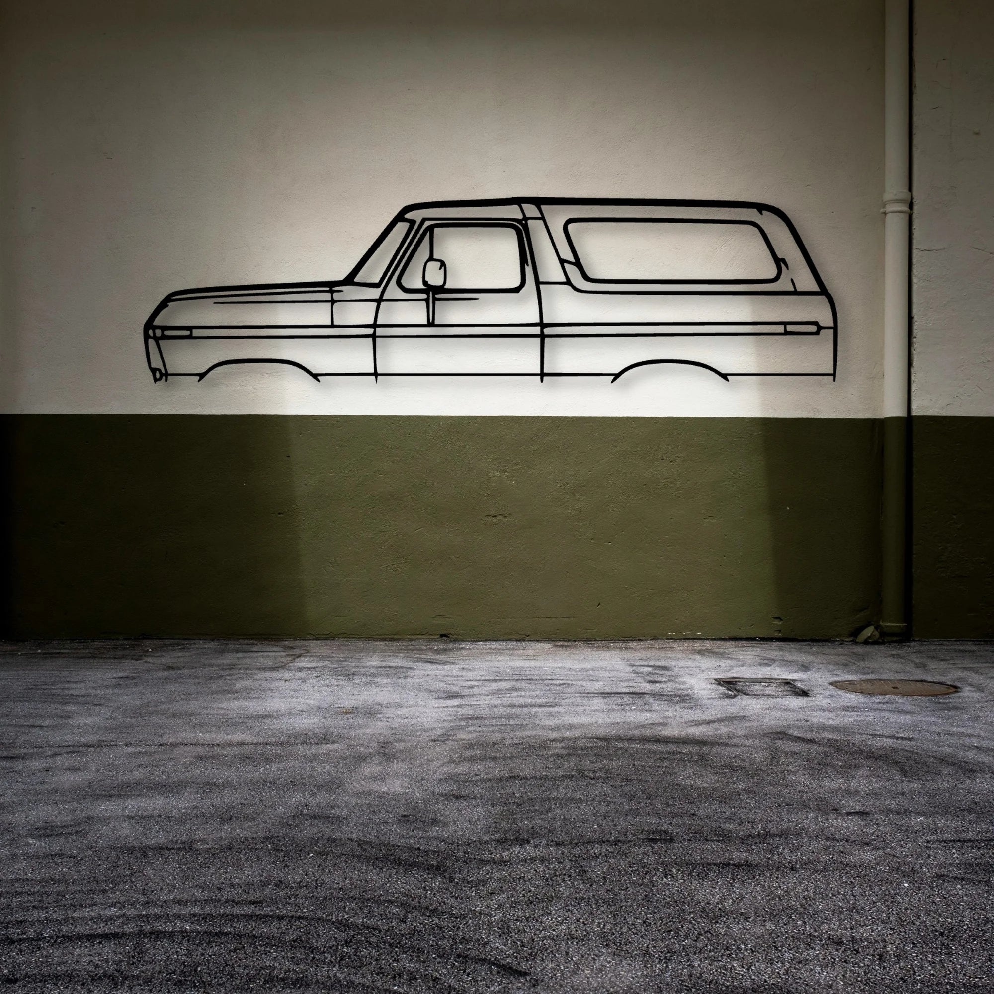 Bronco 1979 Classic Silhouette Metal Wall Art - Automotive Garage Decor