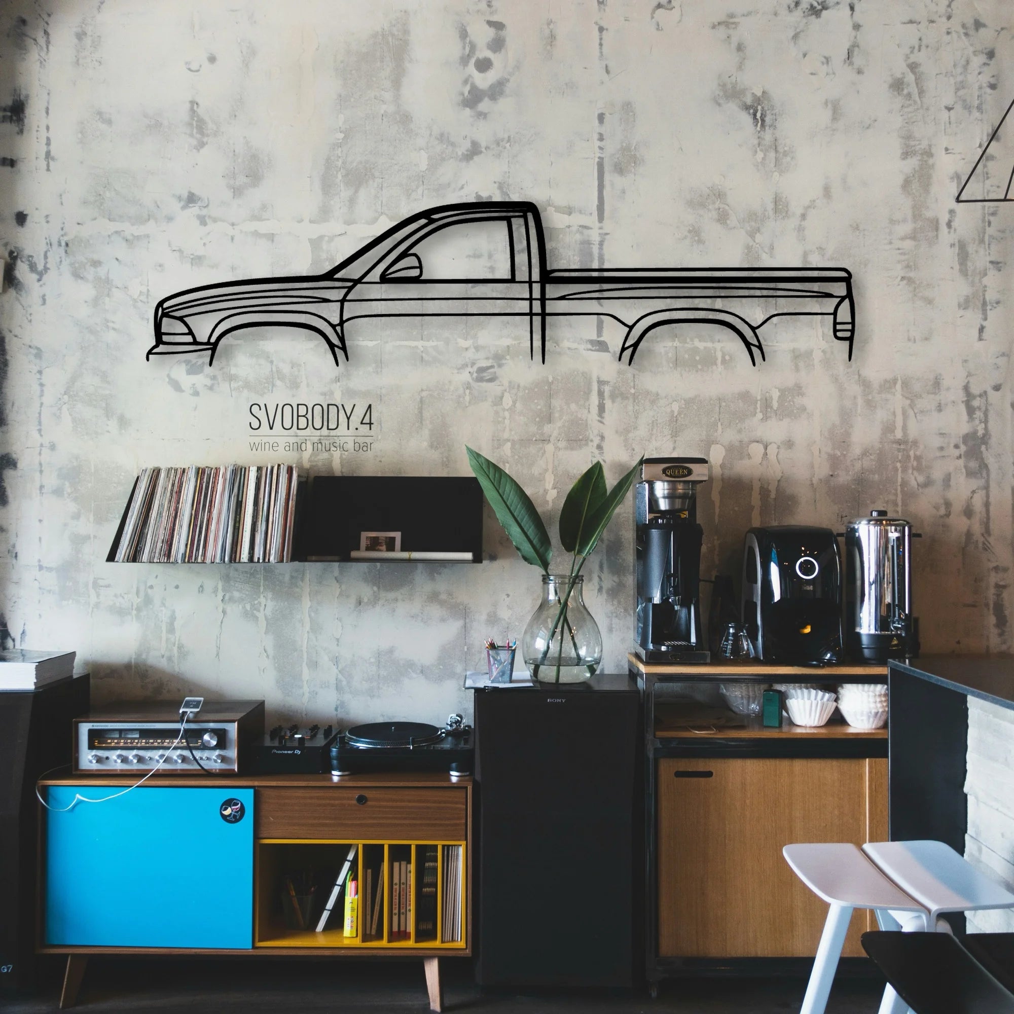 Dakota 2000 Classic Silhouette Metal Wall Art - Automotive Garage Decor
