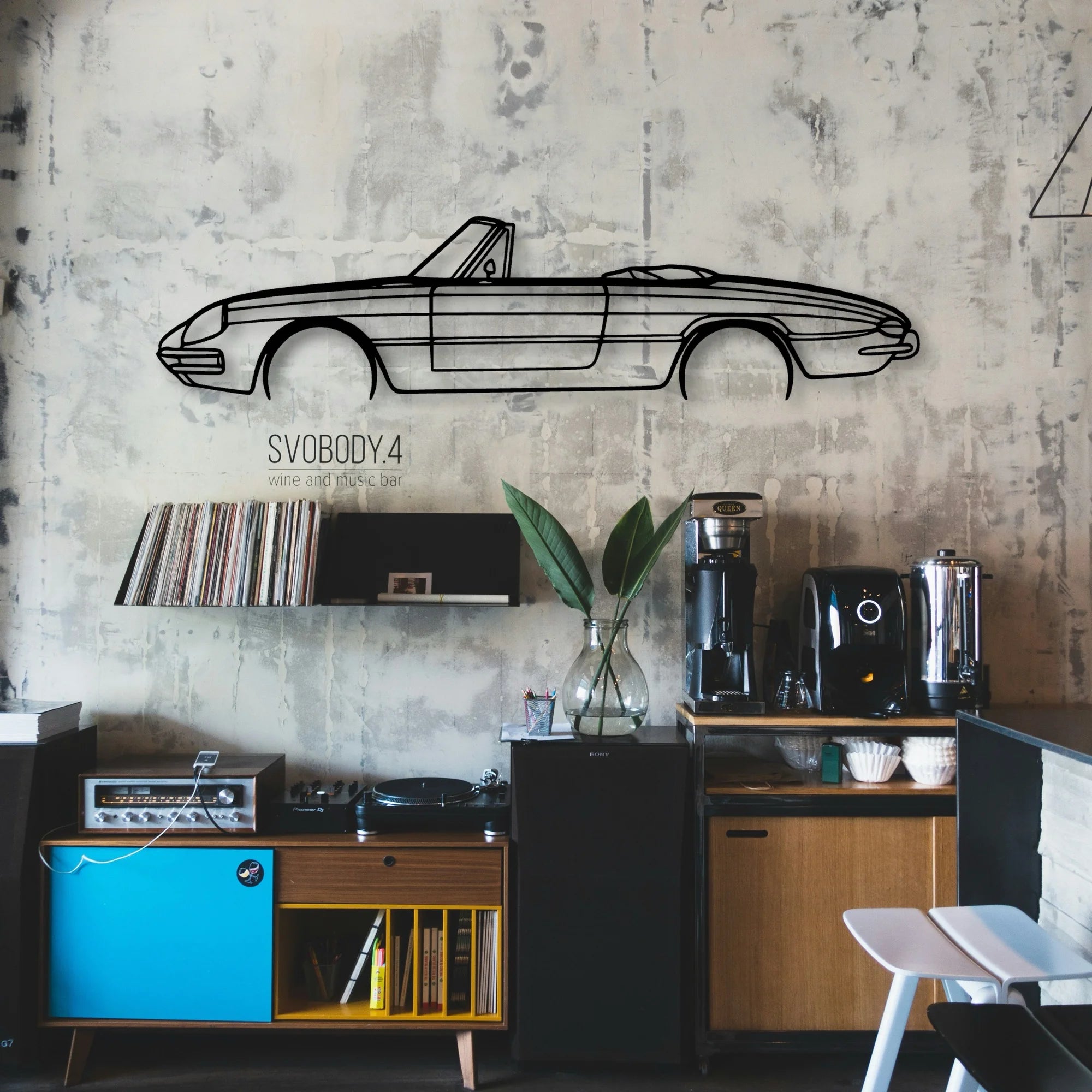 Duetto 1967 Classic Silhouette Metal Wall Art - Automotive Garage Decor