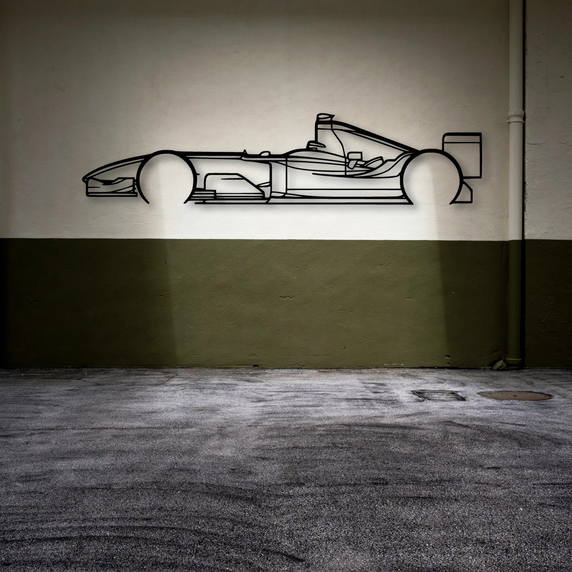 F1 2004 Classic Silhouette Metal Wall Art - Automotive Garage Decor