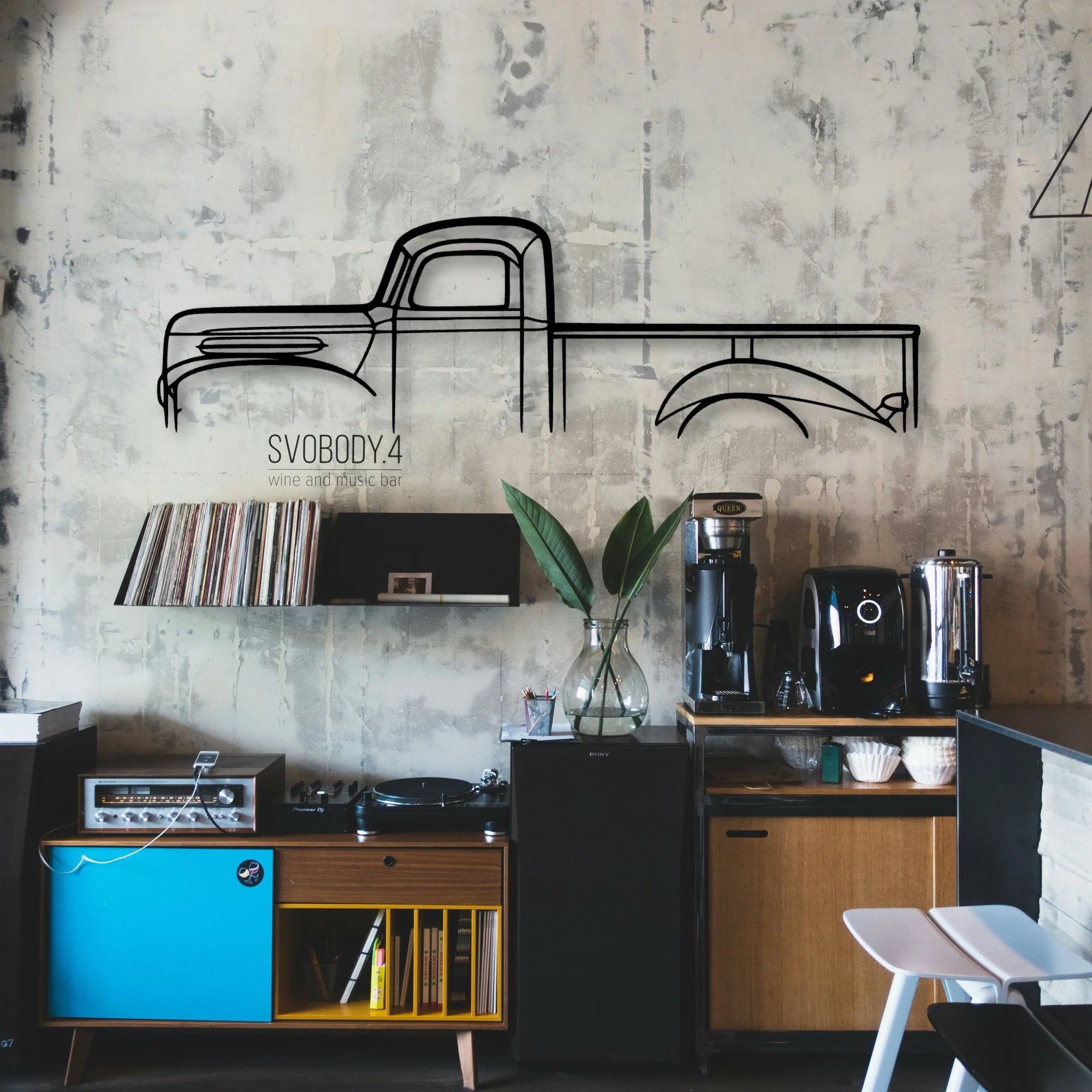 Jalibar 1974 Classic Silhouette Metal Wall Art - Automotive Garage Decor
