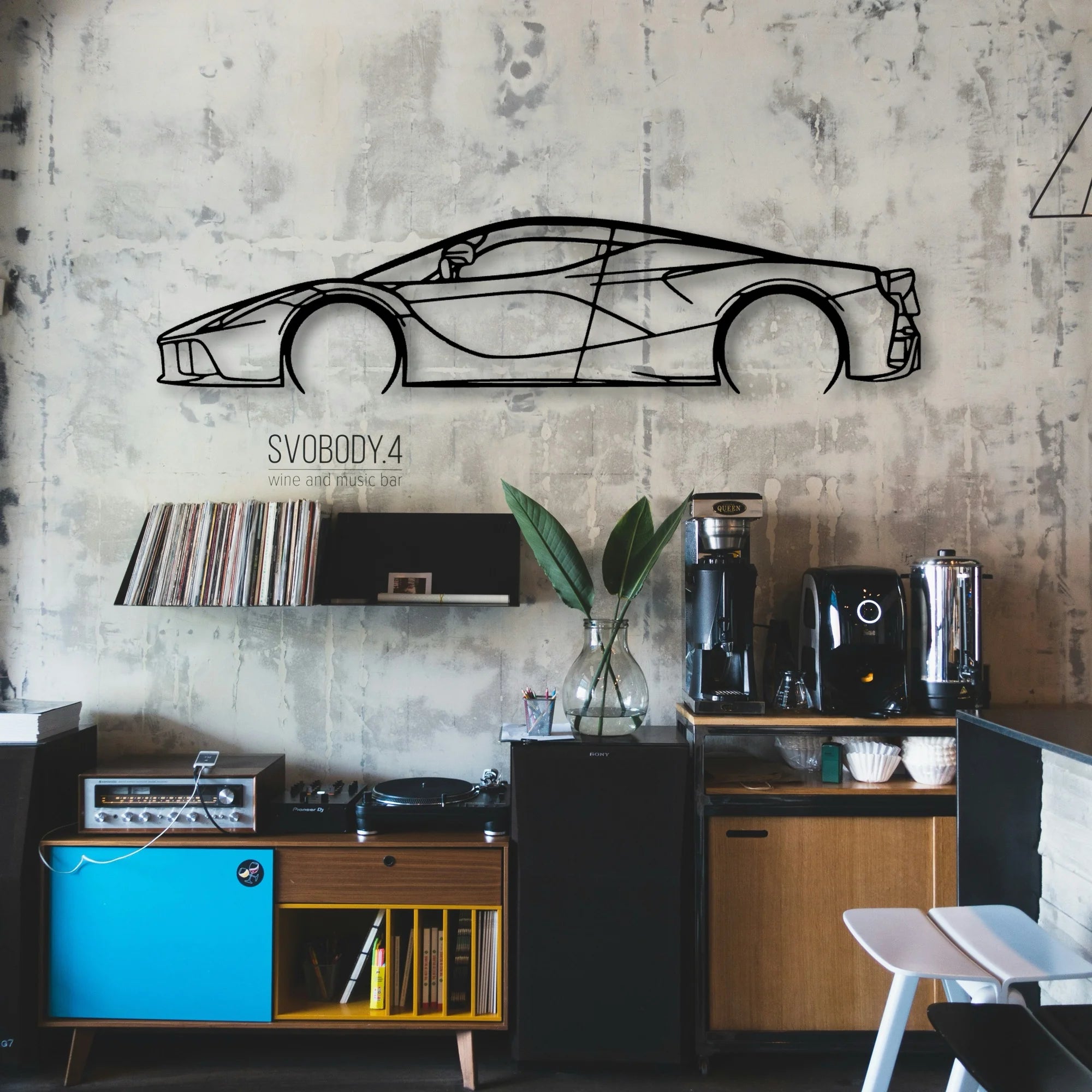 La 2015 Classic Silhouette Metal Wall Art - Automotive Garage Decor
