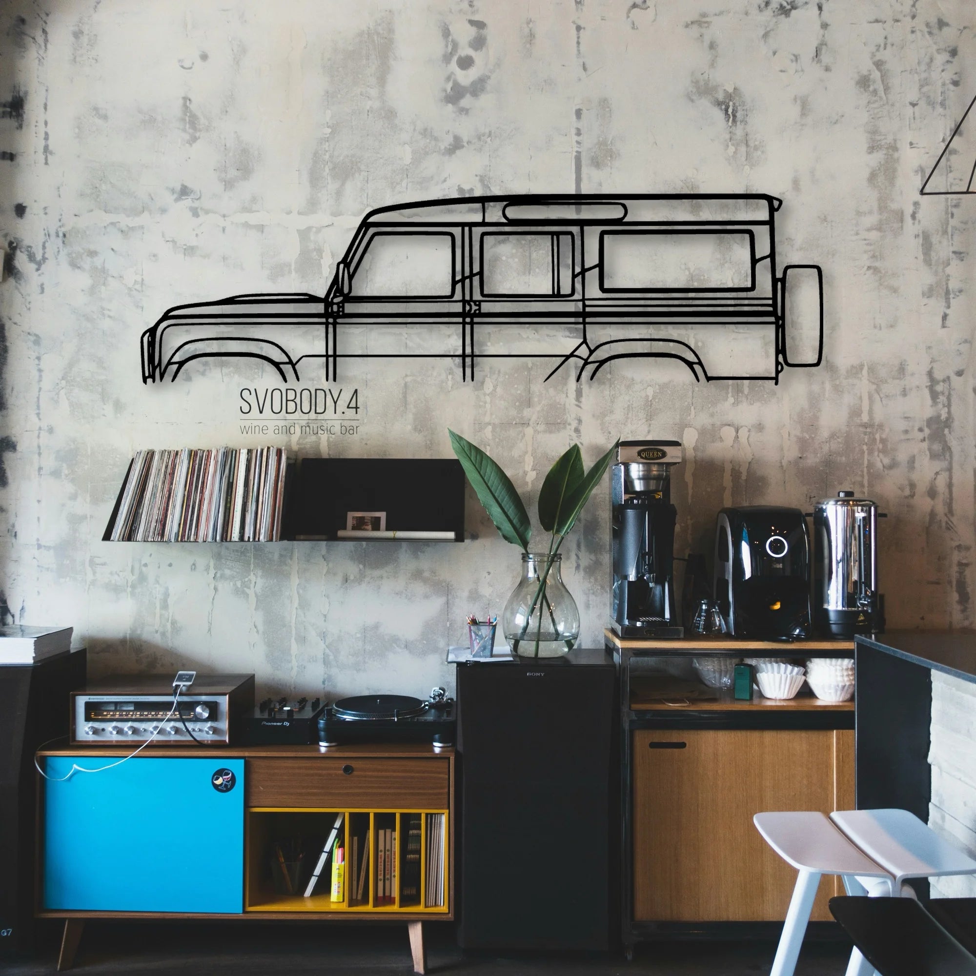 Land Defender 110 Classic Silhouette Metal Wall Art - Automotive Garage Decor