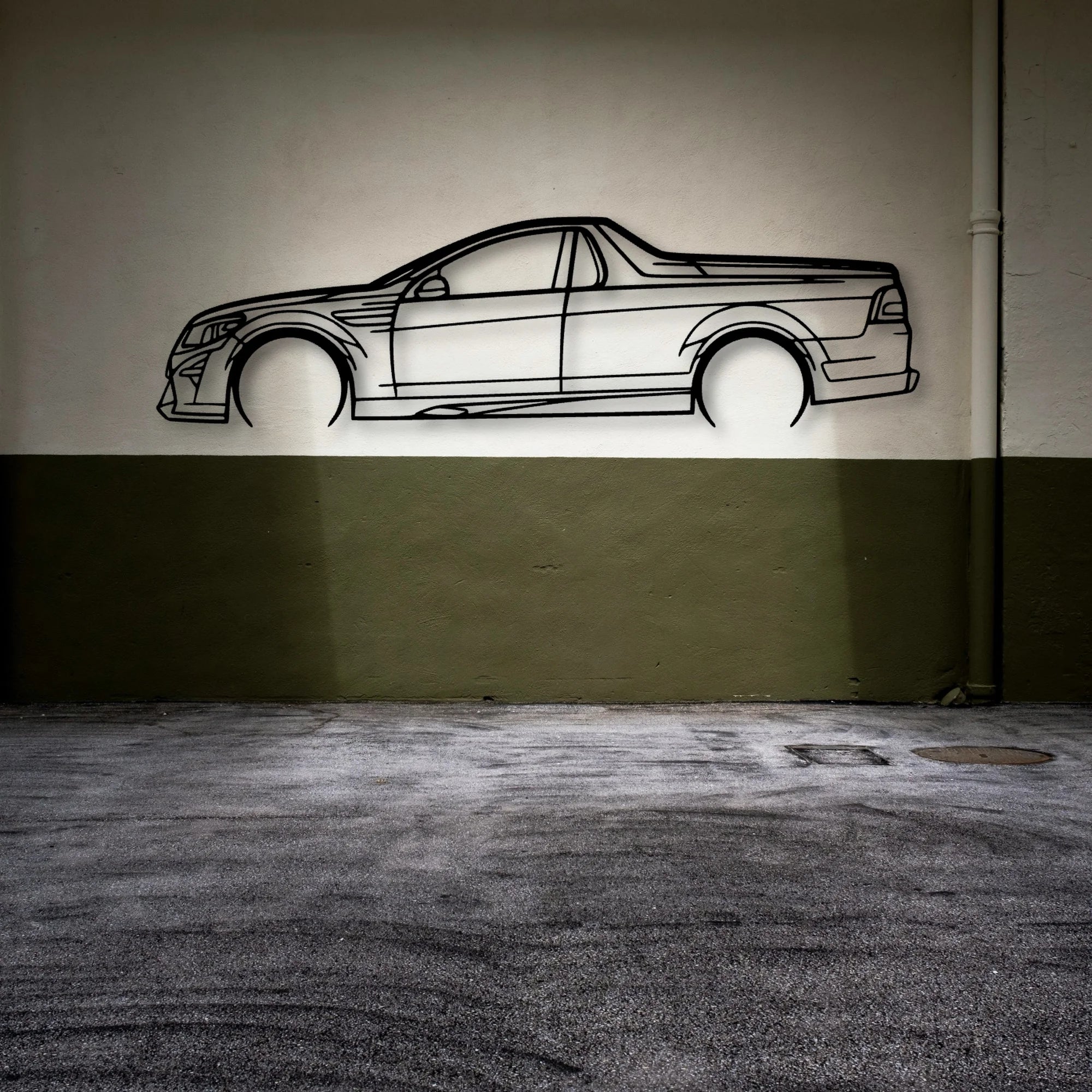 Maloo 2017 Classic Silhouette Metal Wall Art - Automotive Garage Decor