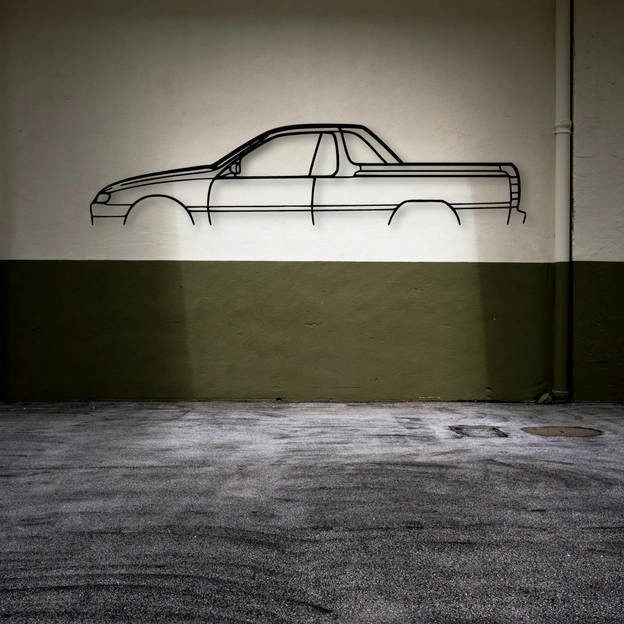Maloo UTE 1998 Classic Silhouette Metal Wall Art - Automotive Garage Decor