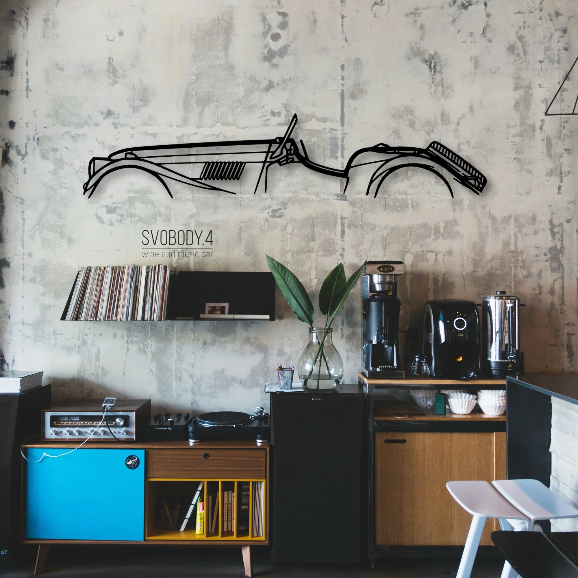 Morgan Plus 8 1975 Classic Silhouette Metal Wall Art - Automotive Garage Decor