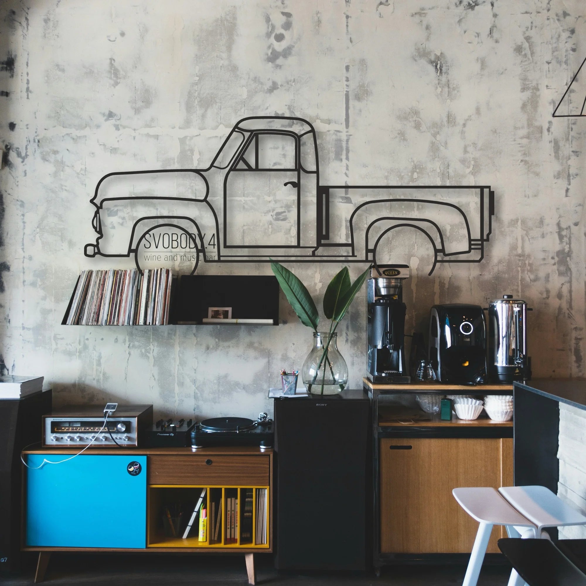 OLD TRUCK Classic Silhouette Metal Wall Art - Automotive Garage Decor