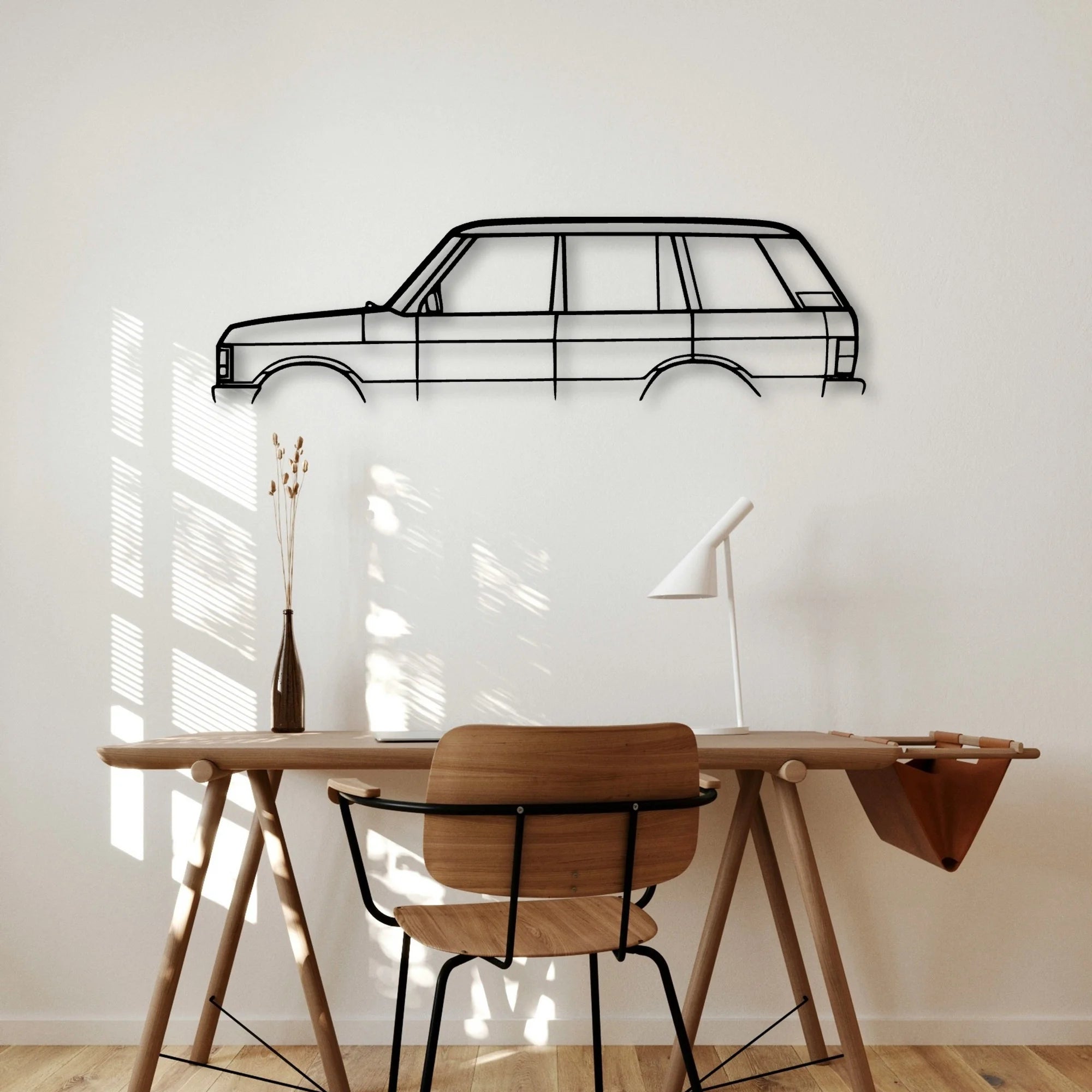 Range Rover LWB Classic Silhouette Metal Wall Art - Automotive Garage Decor