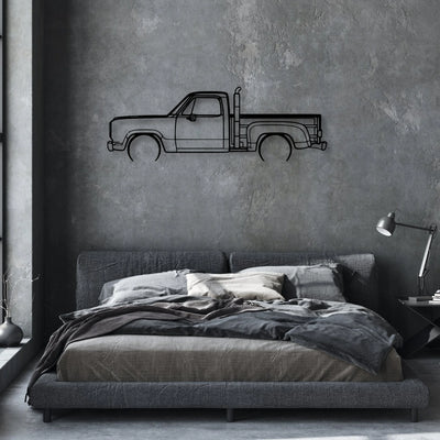 Red Express 1979 Classic Silhouette Metal Wall Art - Automotive Garage Decor