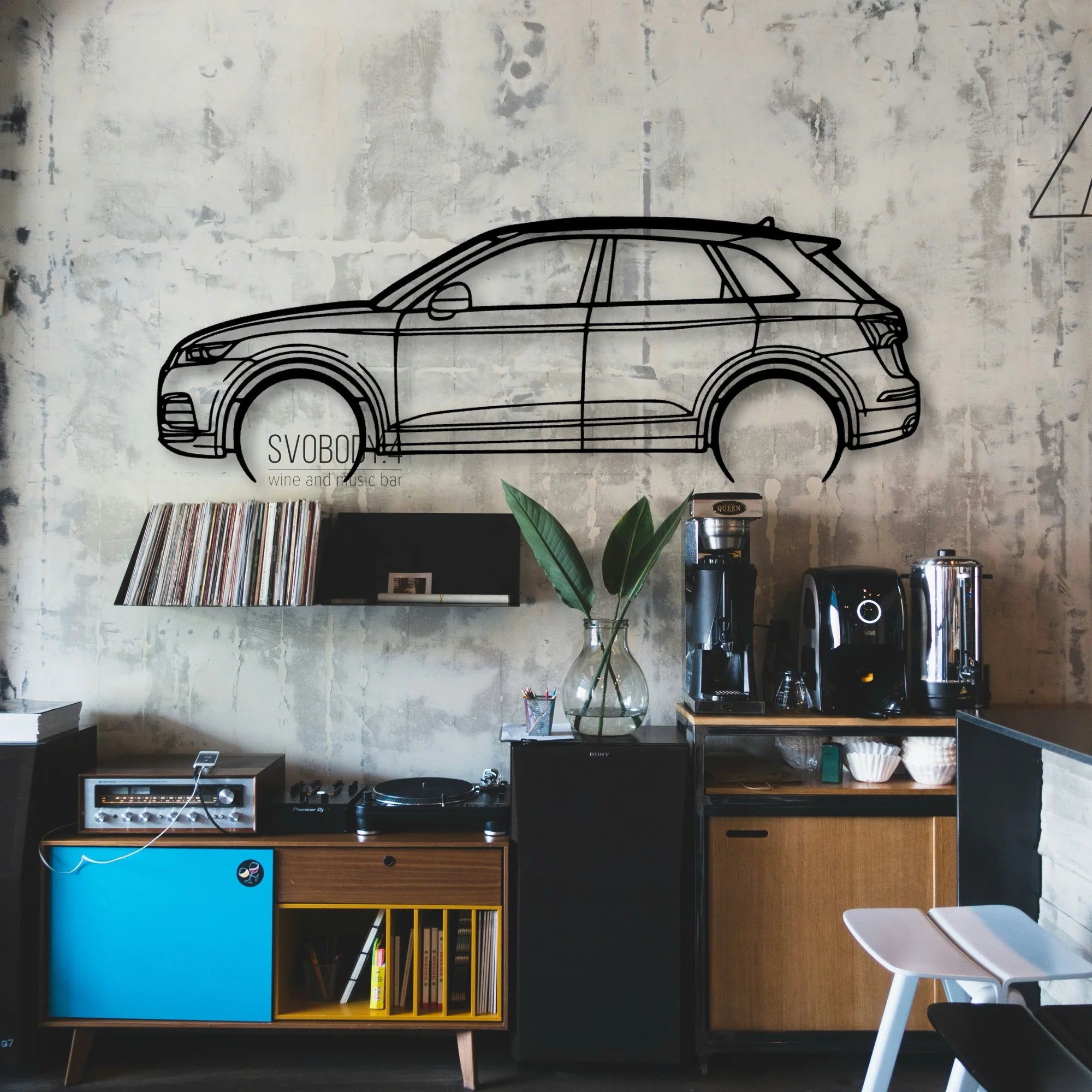 SQ5 2018 Classic Silhouette Metal Wall Art - Automotive Garage Decor