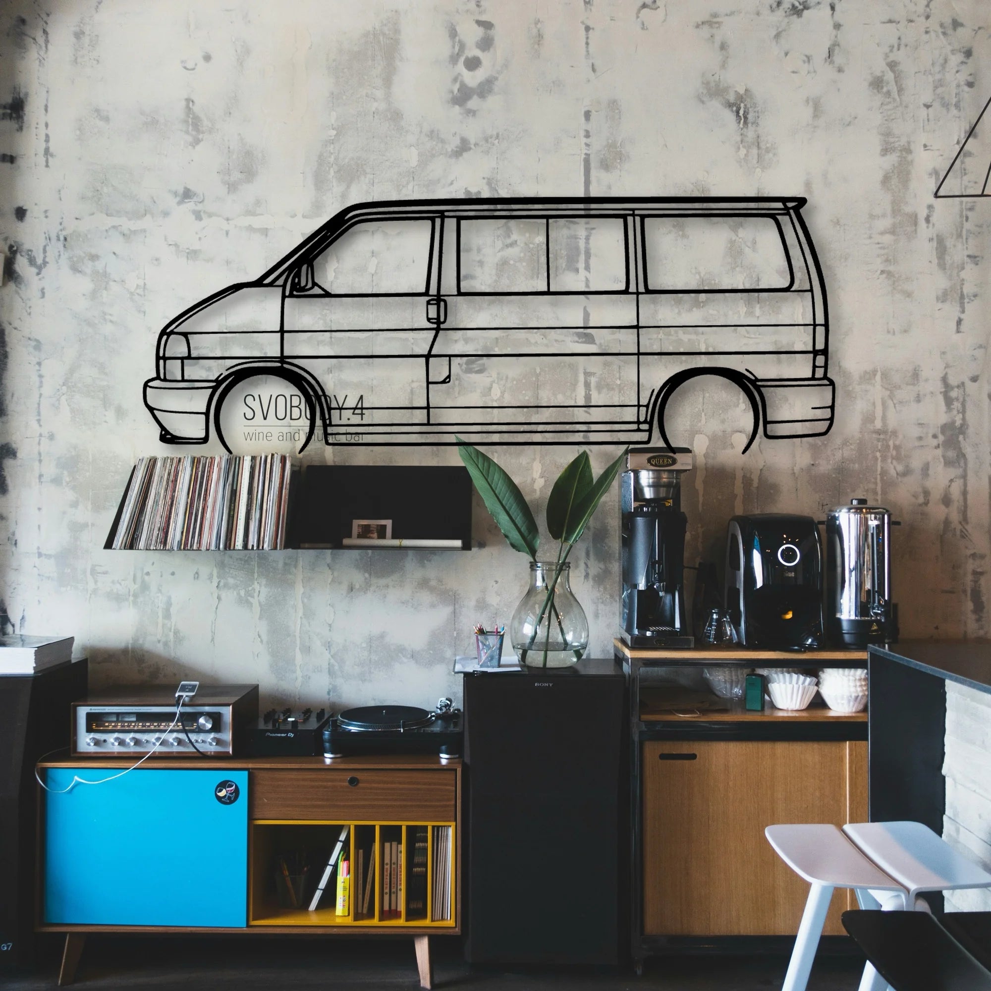T4 1999 Classic Silhouette Metal Wall Art - Automotive Garage Decor
