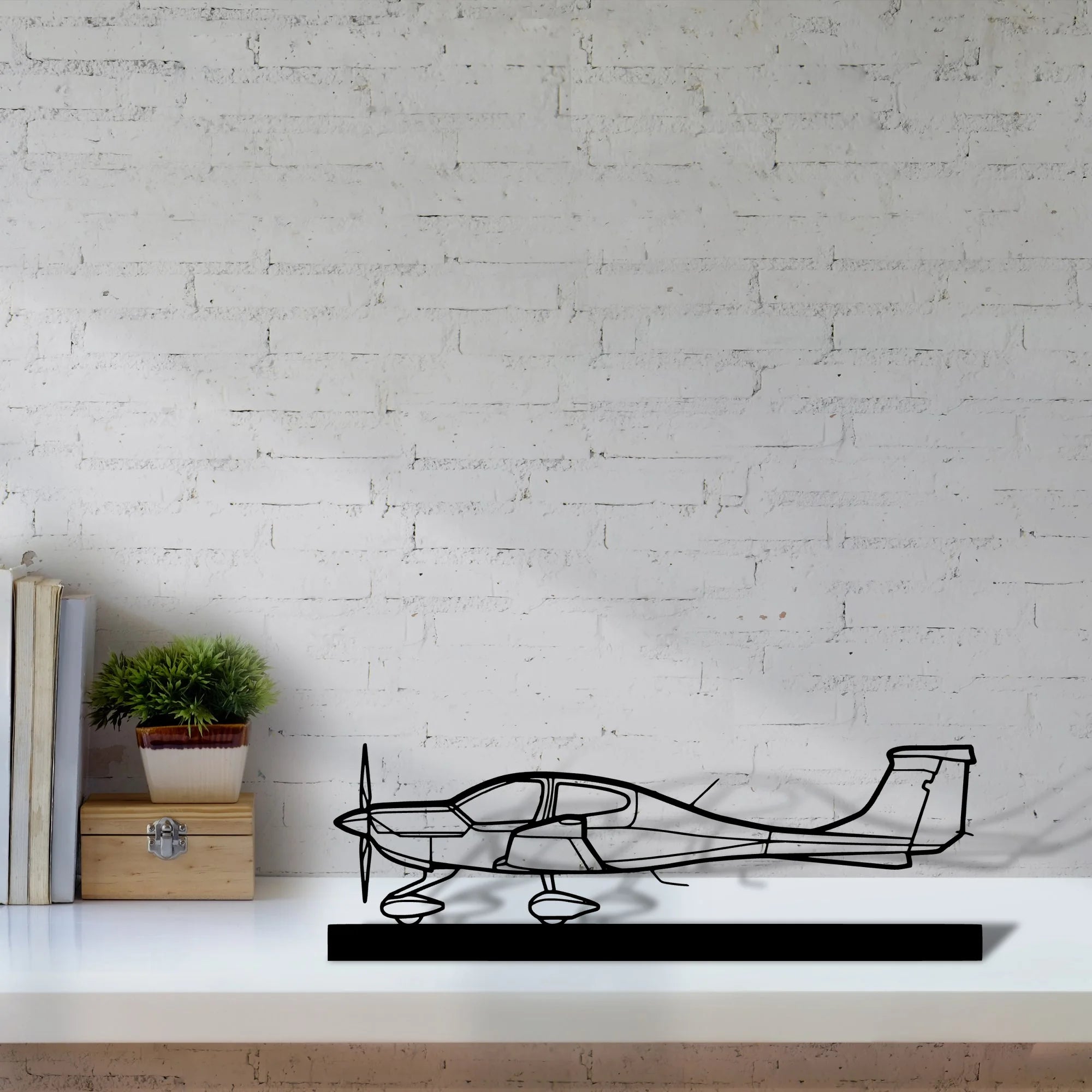 da40-2 Silhouette Metal Art Stand - Aero Silhouette