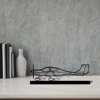 da40-2 Silhouette Metal Art Stand - Aero Silhouette