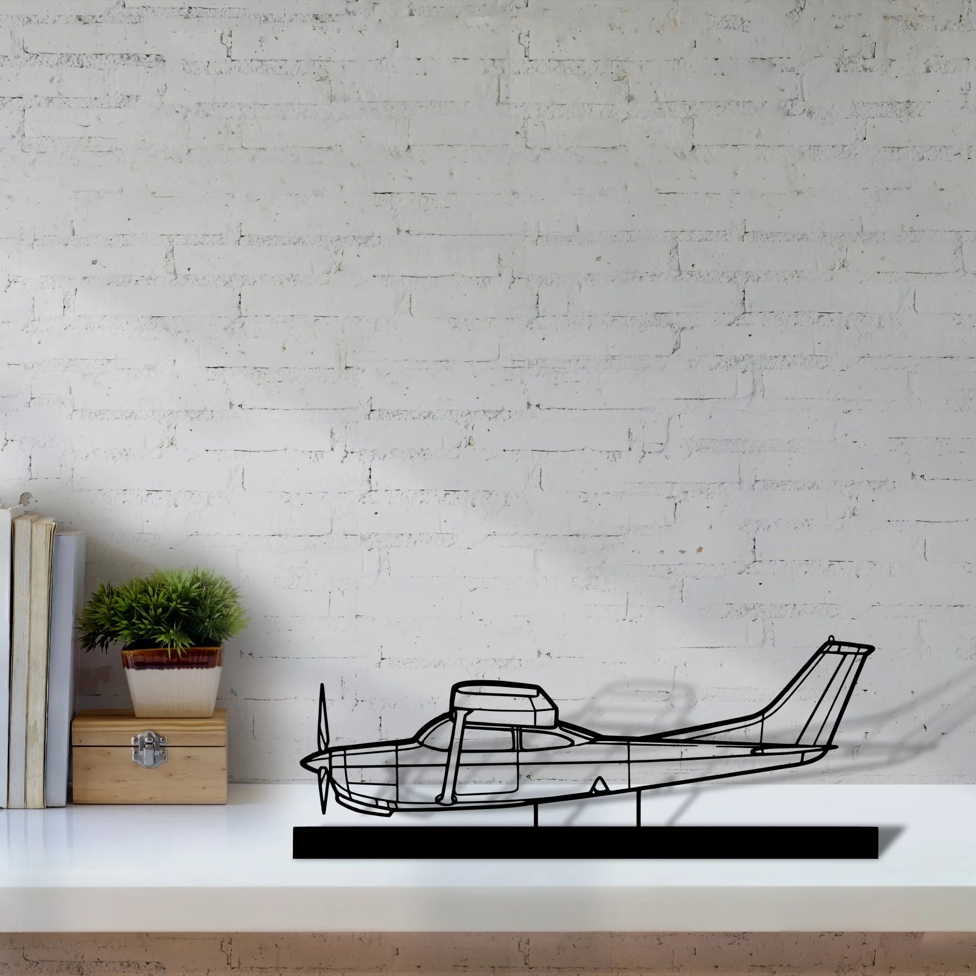 r182-2 Silhouette Metal Art Stand - Aero Silhouette