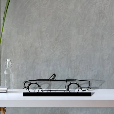 tr4a-irs Silhouette Metal Art Stand - Aero Silhouette