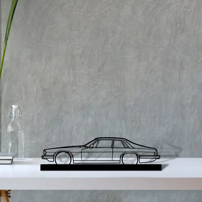 xjs Silhouette Metal Art Stand - Aero Silhouette