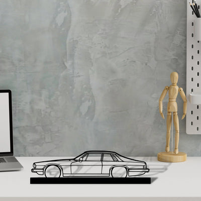 xjs Silhouette Metal Art Stand - Aero Silhouette